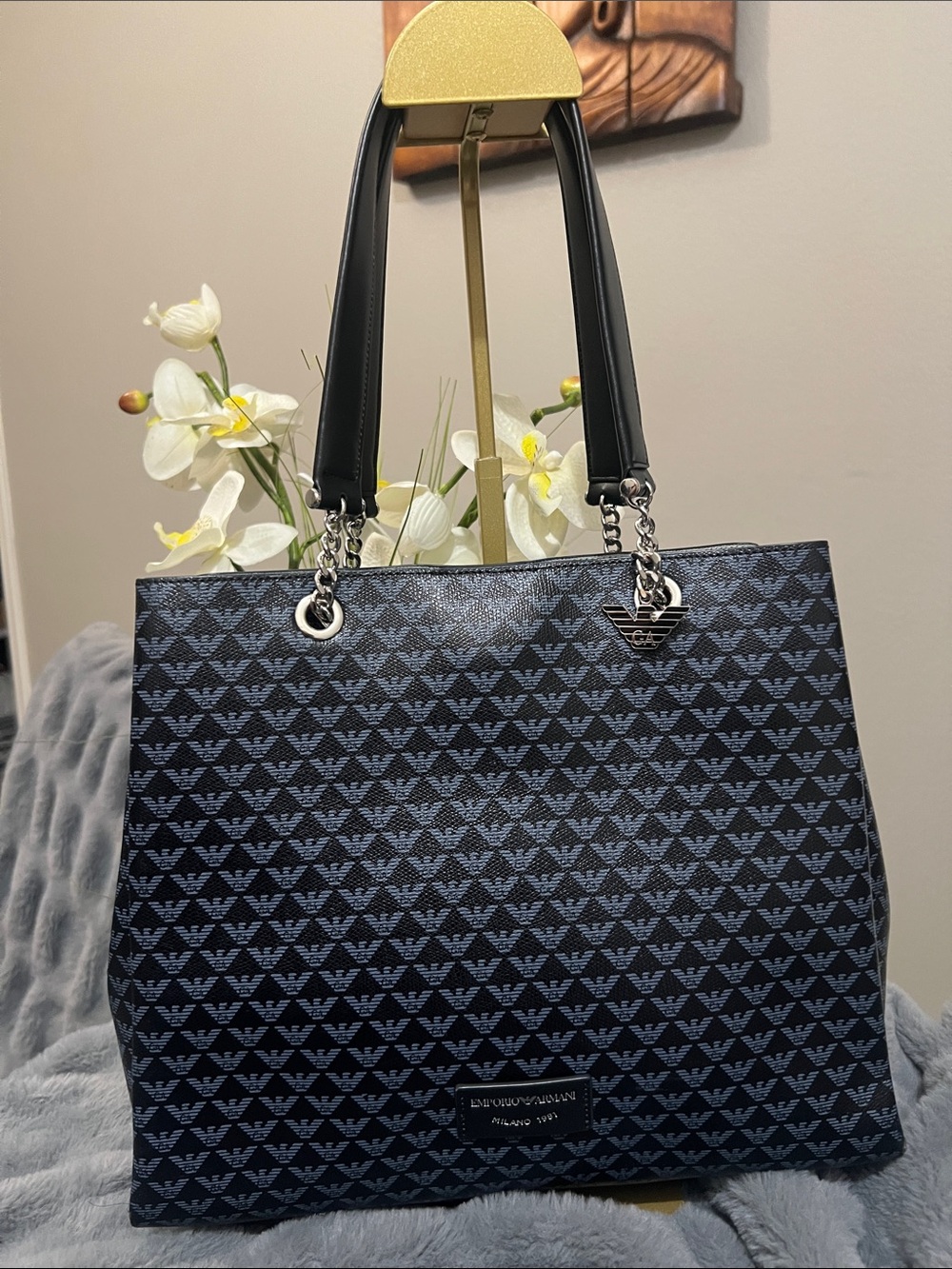 Emporio Armani Navy and Black Signature Logo Tote EUC retail $398